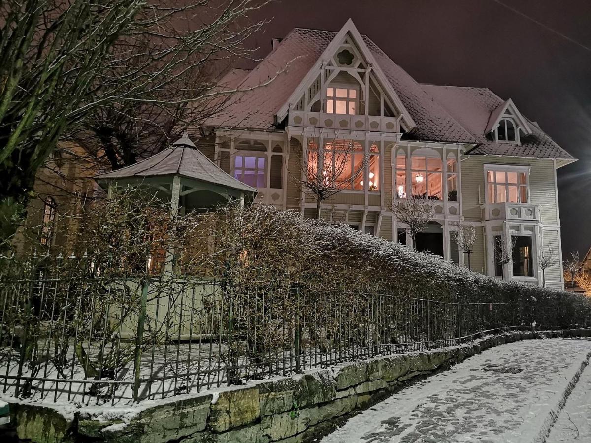 Villa Karine Bergen Bagian luar foto